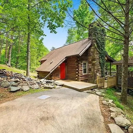 Very Private, Real Log Cabin With Hot Tub! Sevierville Exterior photo