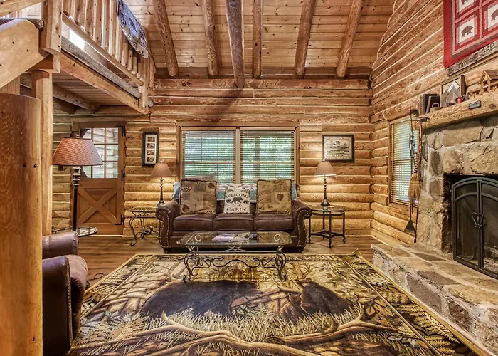 Very Private, Real Log Cabin With Hot Tub!